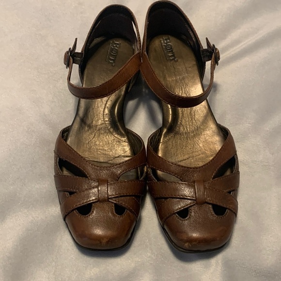 Born womens size 9.5 brown leather cut outs ankle strap kitten heel Mary Jane - Picture 1 of 10
